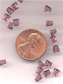 100 VINTAGE GLASS AMETHYST 4MM TAPERED BAGUETTES 100 VINTAGE GLASS AMETHYST 4MM TAPERED BAGUETTES